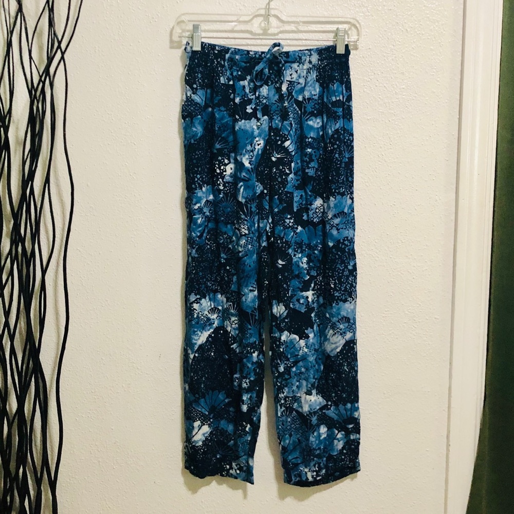 Blue Hand Fan Print Rayon Pants Size Small